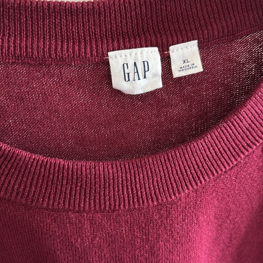 Gap Maroon Lightweight Sweater, Size XL - Picture 2 of 2